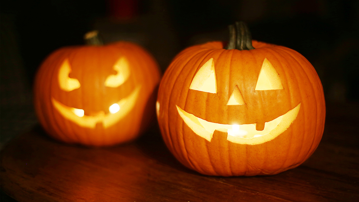 15 wicked good Halloween Facebook post ideas