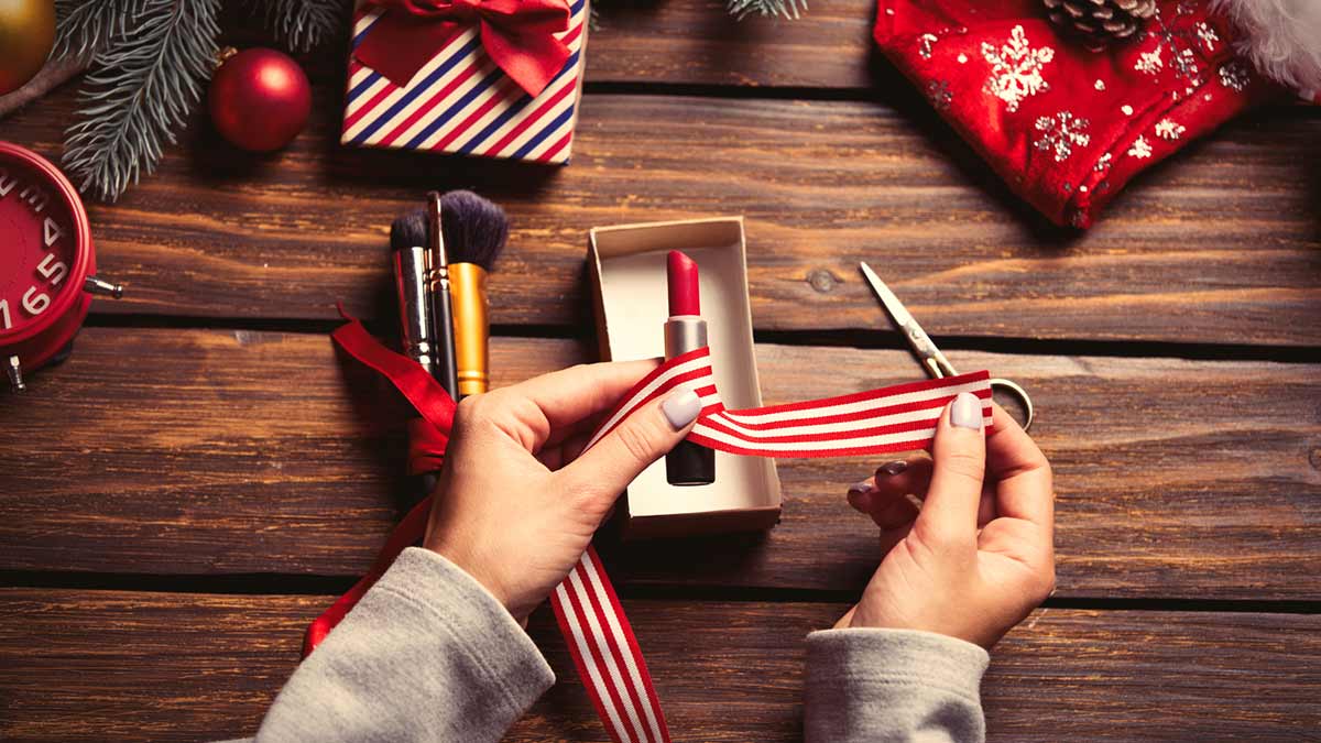 Tips to creating an online gift guide that delivers the goods